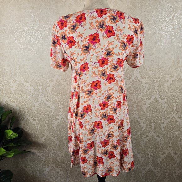 ASTR The Label Size XS Cream Floral A-line Dress Lace Up Front Short Sleeve - Picture 7 of 13